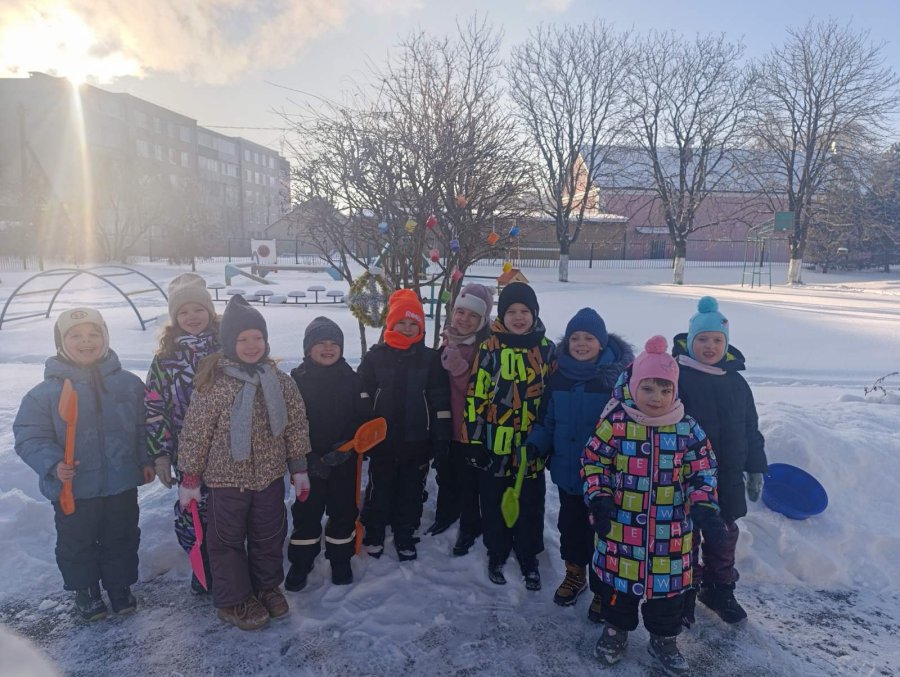 «Трудно птицам зимовать, надо птицам помогать!»