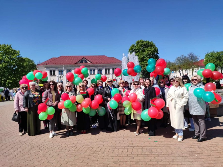 Праздничное шествие, посвящённое 1 Мая!